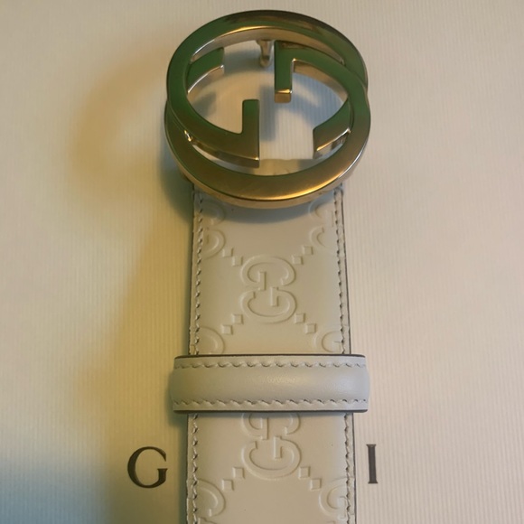 Gucci Accessories - Gucci Signature Leather Belt